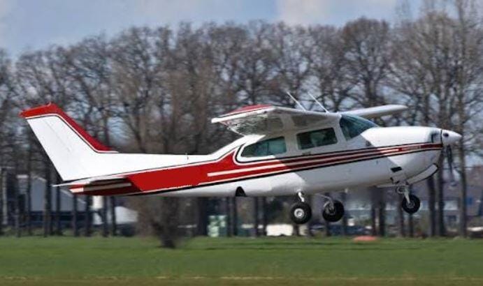Cessna 210
