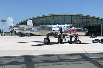 Ausflug: Salzburg Hangar 7 oder Shoppen