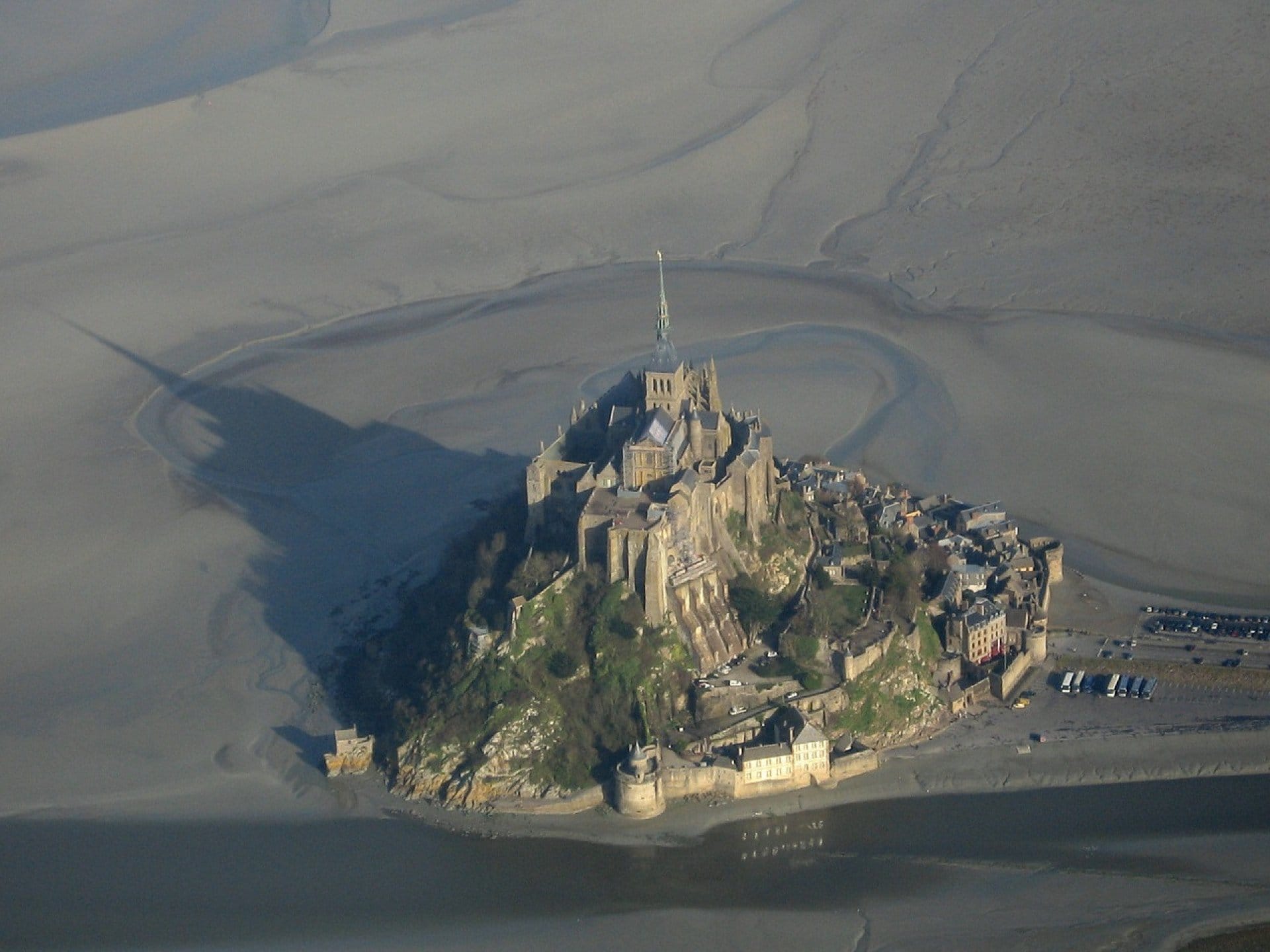Survol du Mont Saint Michel et du bocage normand