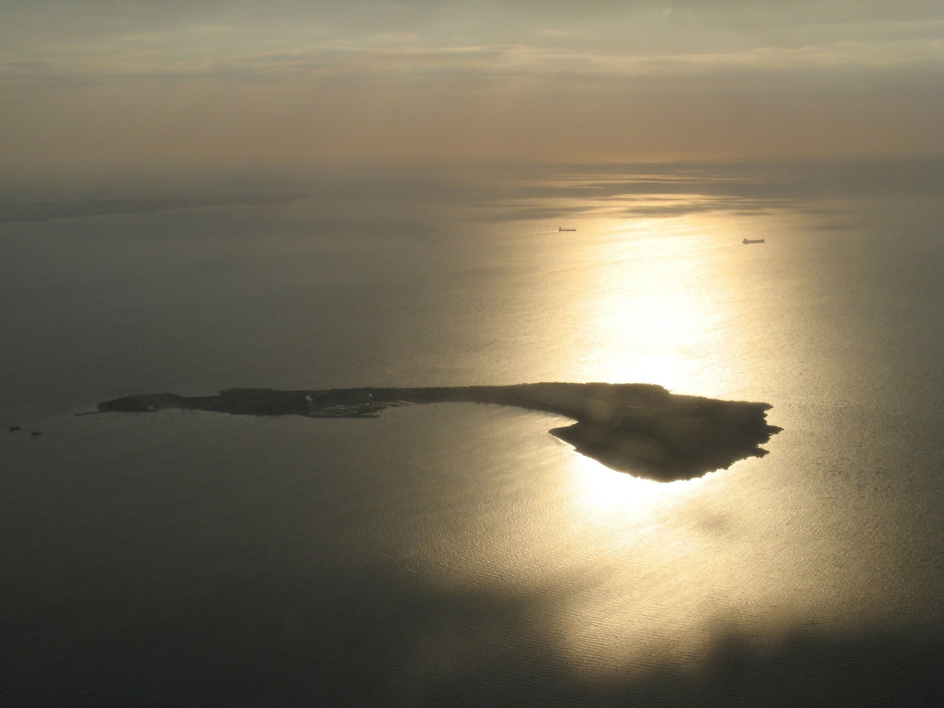 Survol depuis Niort vers l'archipel Charentais
