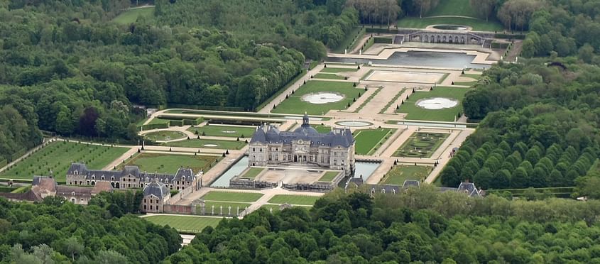 Survol de Vaux le Vicomte et Fontainebleau en DA-40