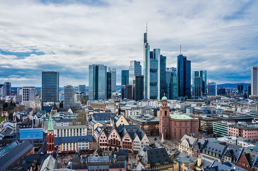 Skyline Frankfurts und Vieles mehr in einer MCR 4S entdecken