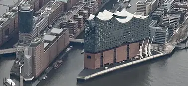 Rundflug von Lübeck nach Hamburg