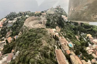 Happy birthday Gift: Sightseeing flight from Calatabiano