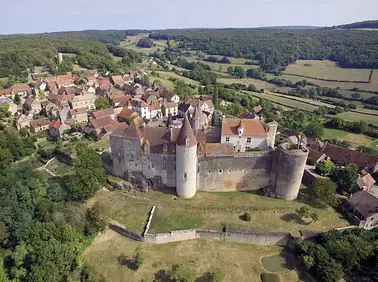 Les 3 châteaux et lacs