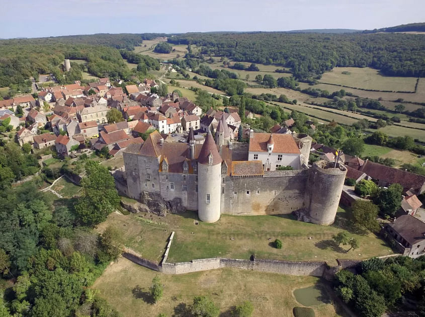 Les 3 châteaux et lacs