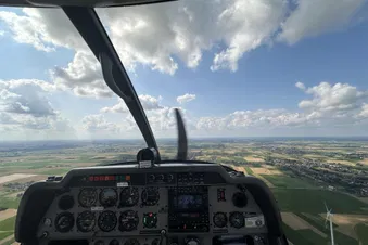 2h Rundflug: Aachen, Düsseldorf, Köln, Nürburgring Rursee