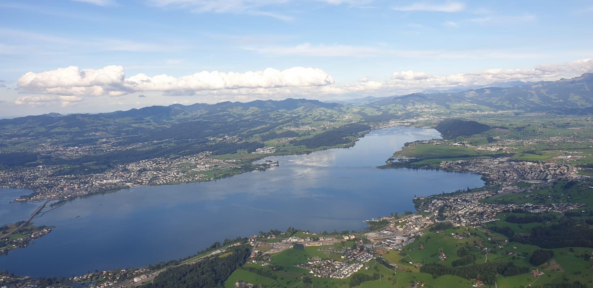 Sechs-Seen-Rundflug für ein Passagier