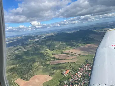 Schnupperflug als Passagier eines kleinen Flugzeugs