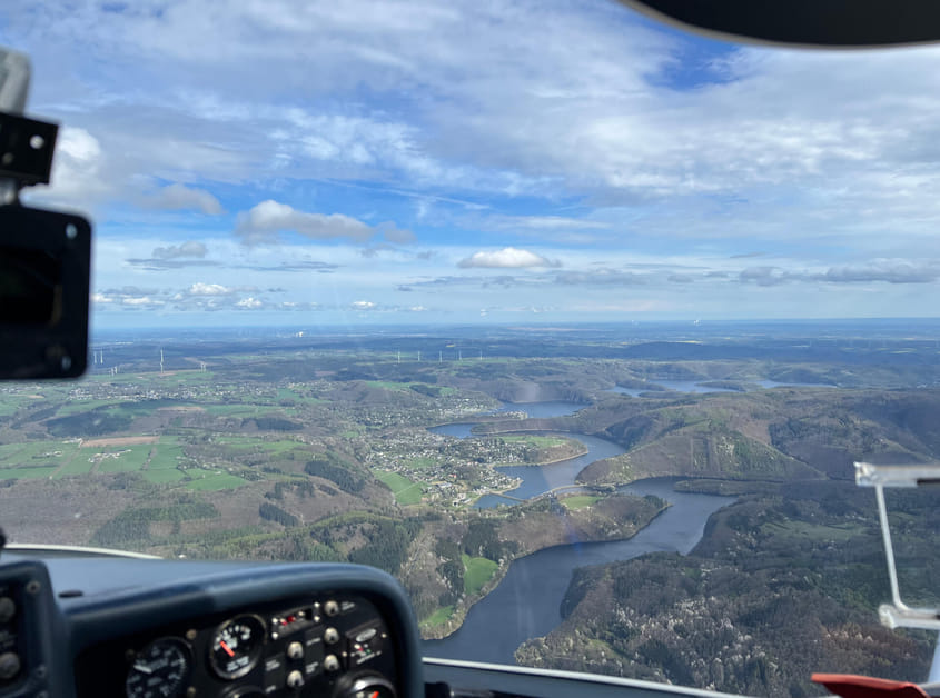 Individuellen Rundflug um Jülich & Eifel aus der Luft (3P)