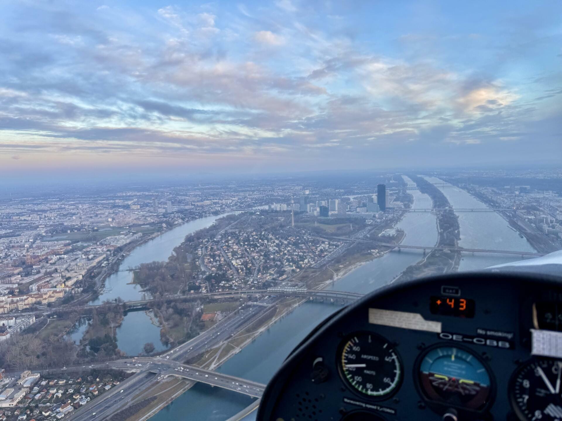 Atemberaubender Flug über Wien