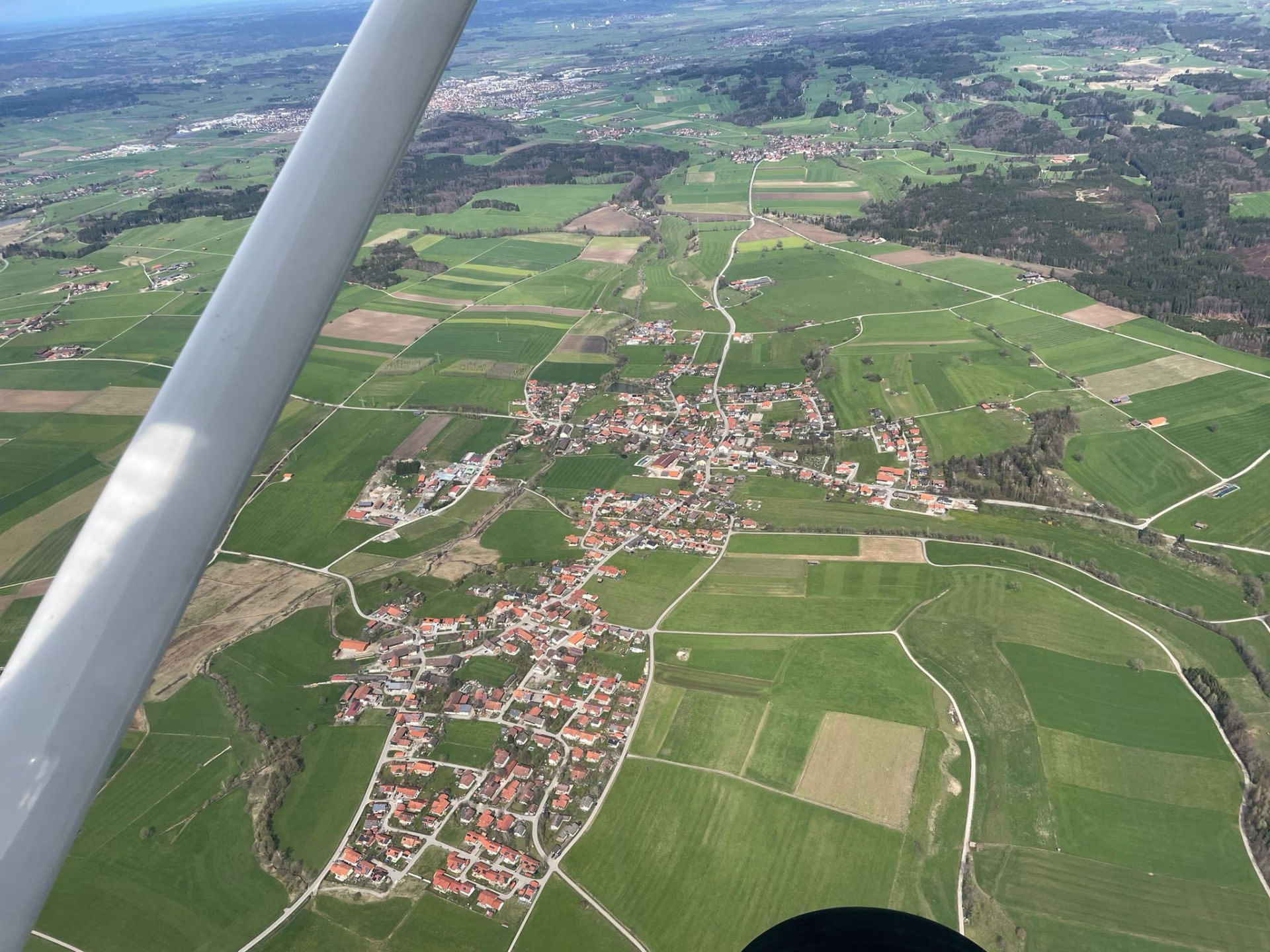 Zum Chiemsee entlang der Alpen