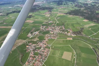Zum Chiemsee entlang der Alpen