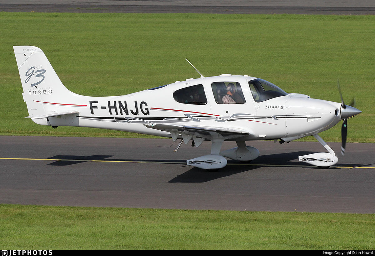 Cirrus SR22 T