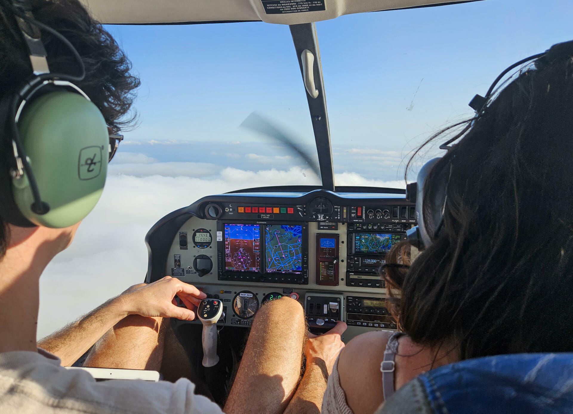 Photo Cockpit JC VFR on Top