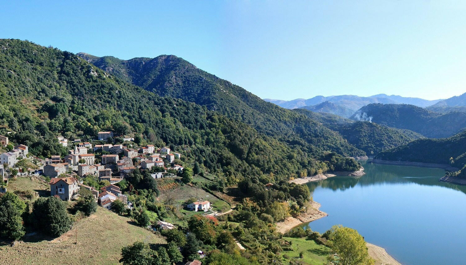 Les lacs de montagne en Hélicoptère - Vol Privatif