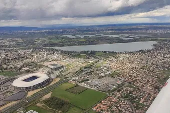 Le Grand Large et le stade