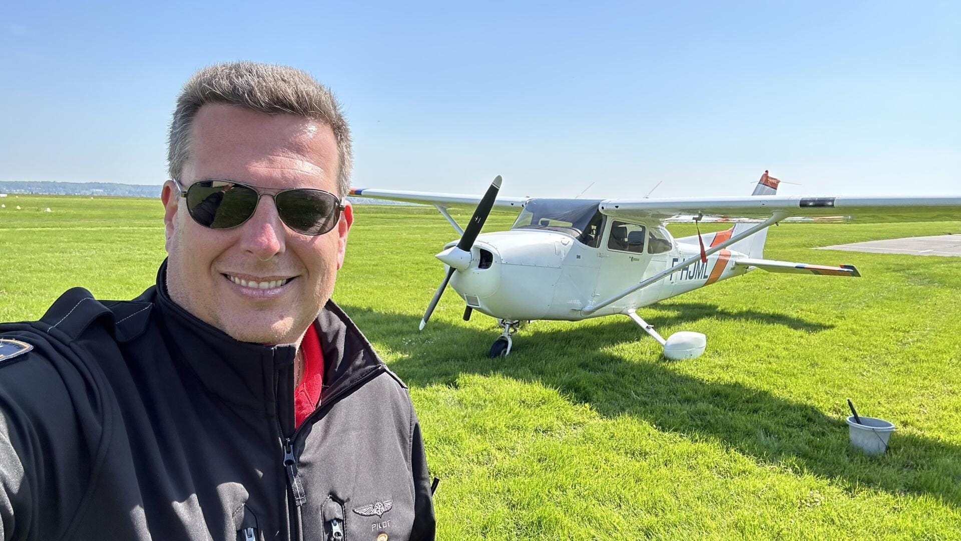 Toujours content après un vol réussi !