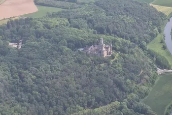 Rundflug zum Schloß Marienburg