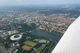 Maschsee und Stadion in Hannover