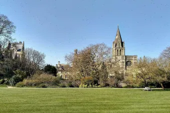 Oxford - opportunity to visit Blenheim Palace ✈️