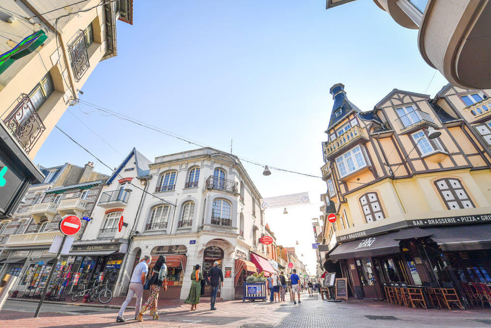 Fly to France: Lydd to Le Touquet