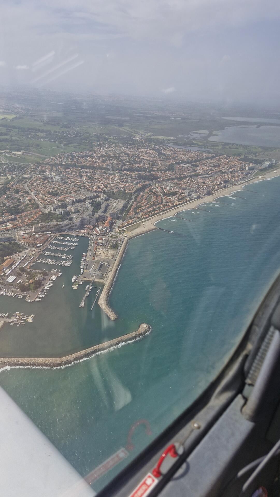 Survol de la côte Vermeille