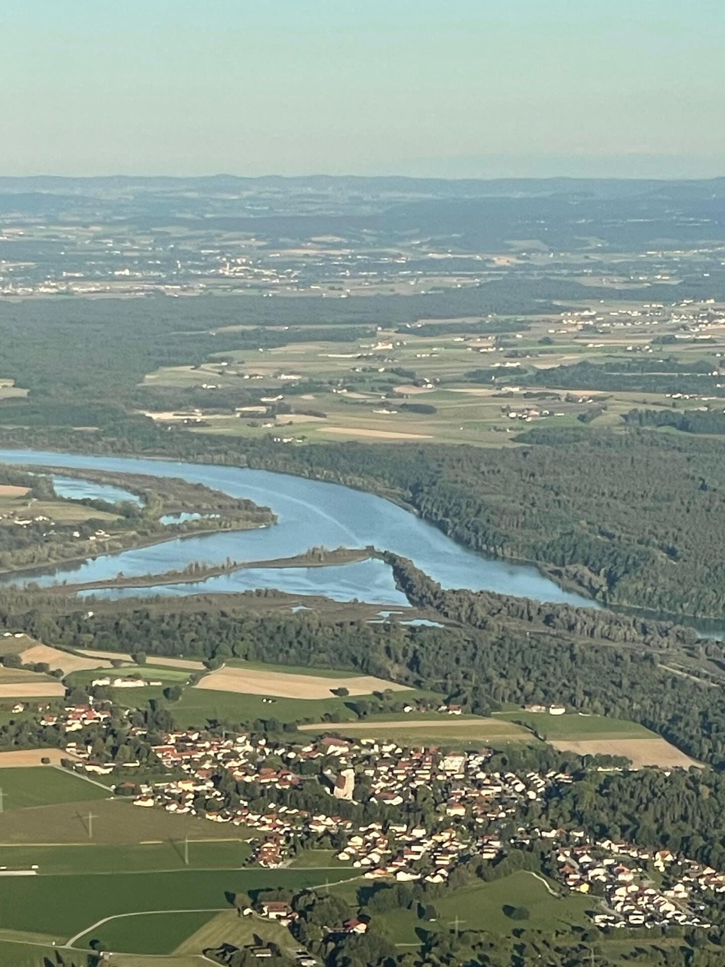 Natur und Städte entlang des Inns