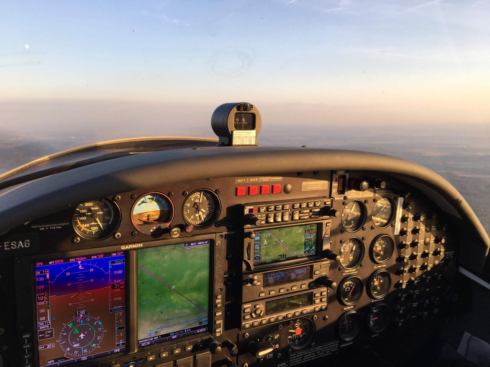 Aquila A211
