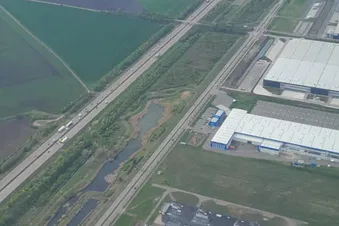 Ausflug aus der CTR Leipzig bei BAB A14, hinten Halle (Saale)