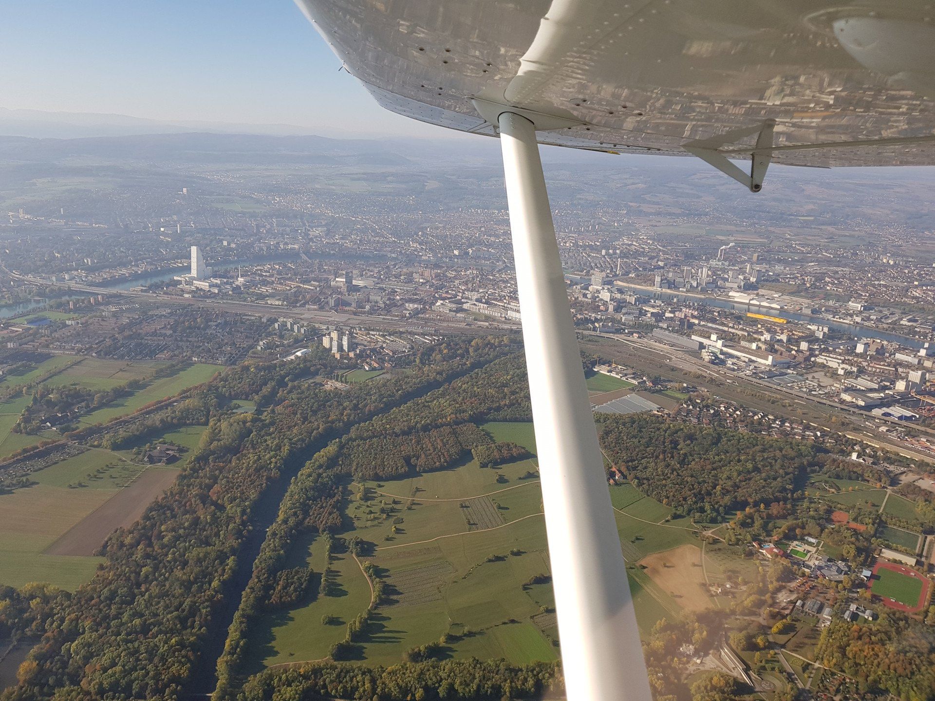 01a - Flugtaufe über der Region Basel
