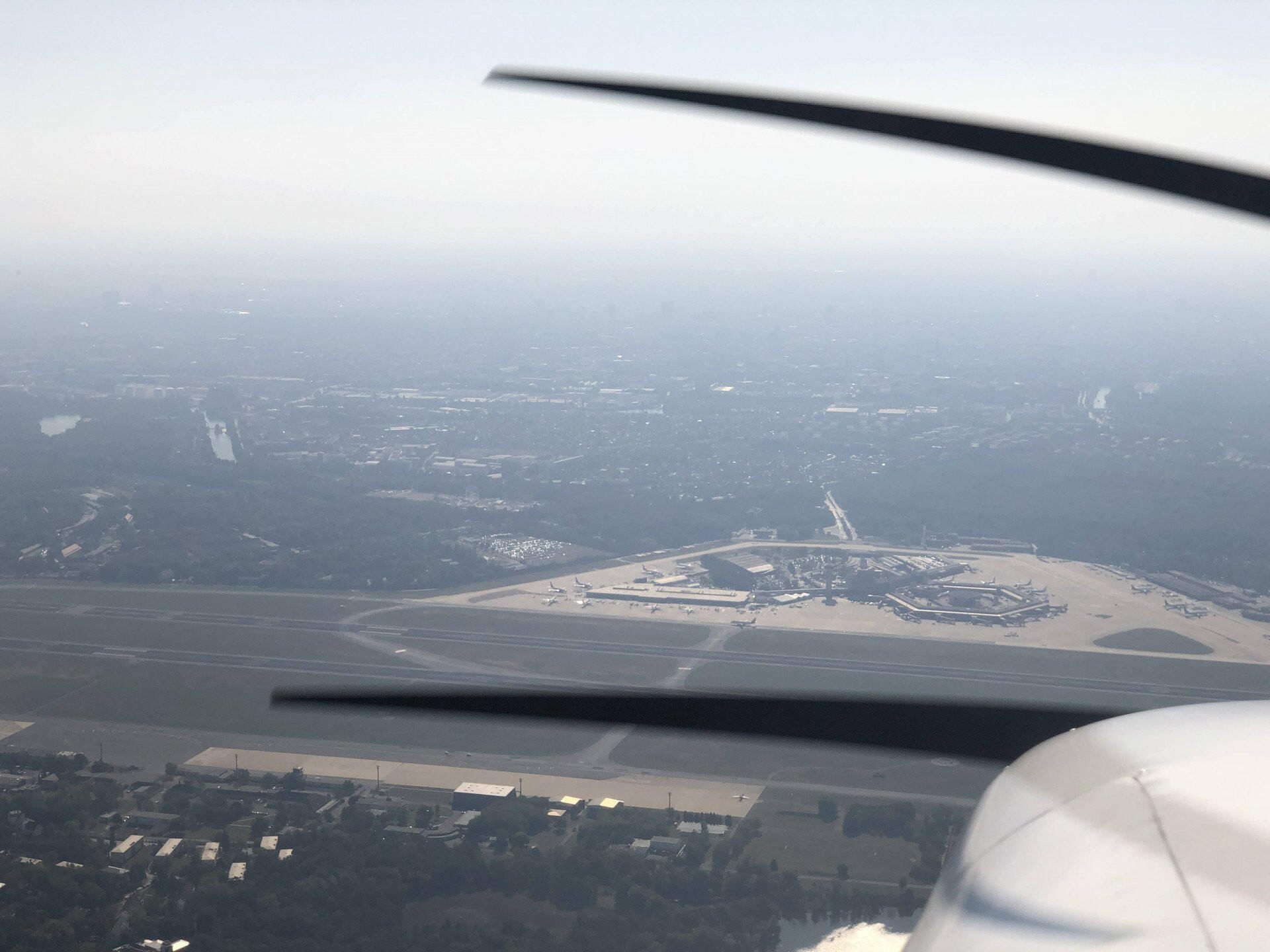 Rundflug über Berlins Mitte via Falkensee (mind. 2 Plätze)