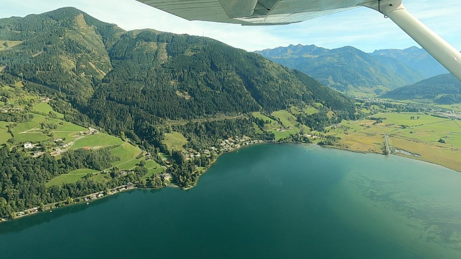 Alpenflug, Wilder Kaiser, Landung in Zell am See