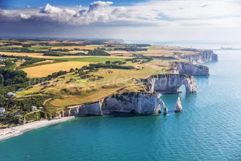 Baie de Somme et Falaises d'Étretat depuis Cambrai