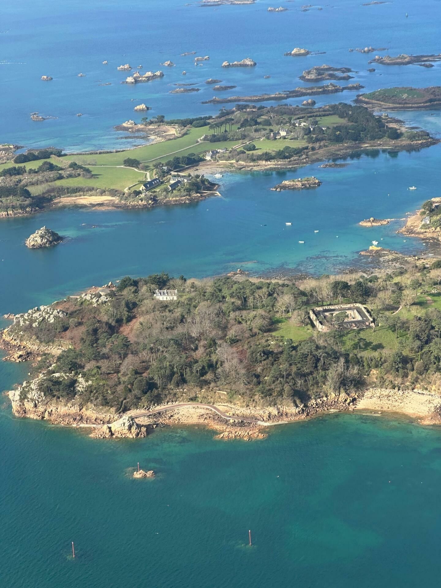 Bréhat - Côte d'Emeraude - Mont Saint Michel en avion