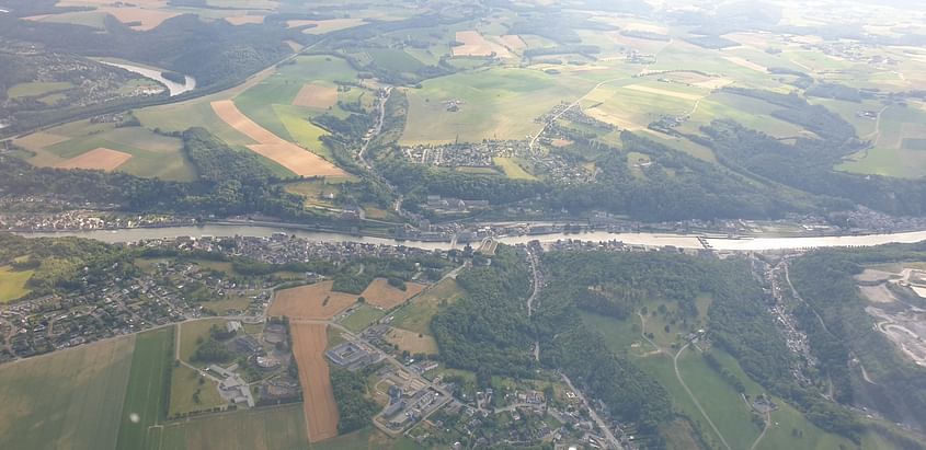 Vol entre Paris et Namur