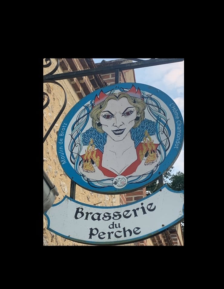 Survol du Perche et déjeuner à la brasserie du perche