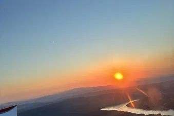 Coucher de soleil en vol