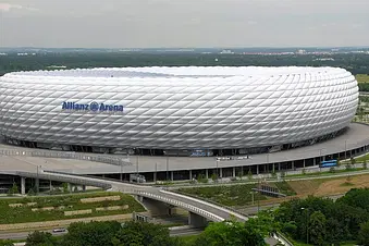 Im Privatflieger nach München