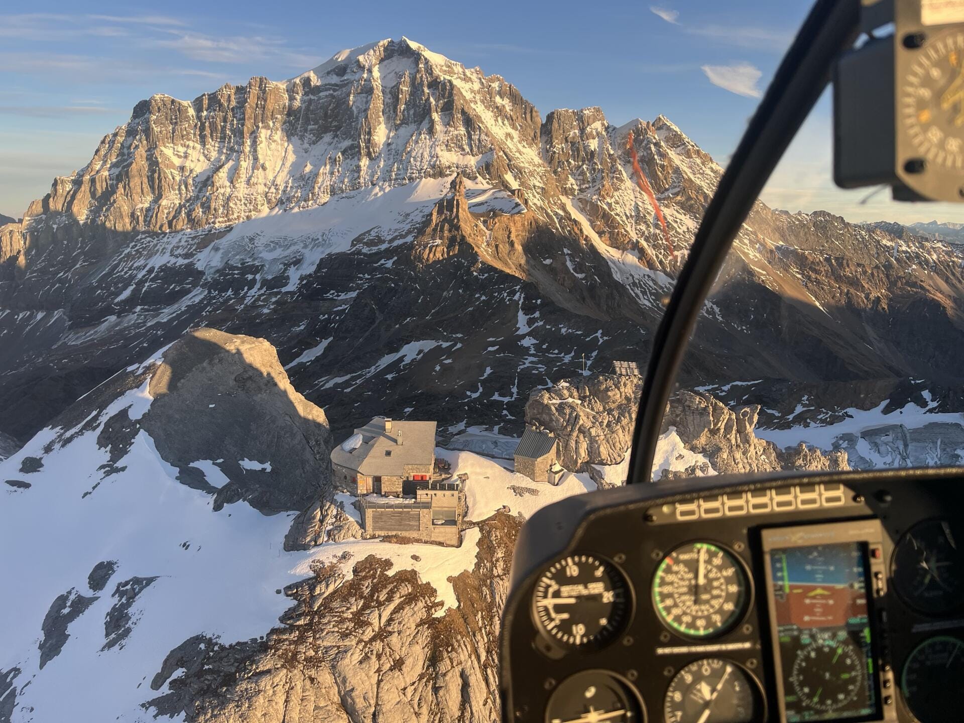 Helicopter Landing on a glacier at 10'000feet - 3000m