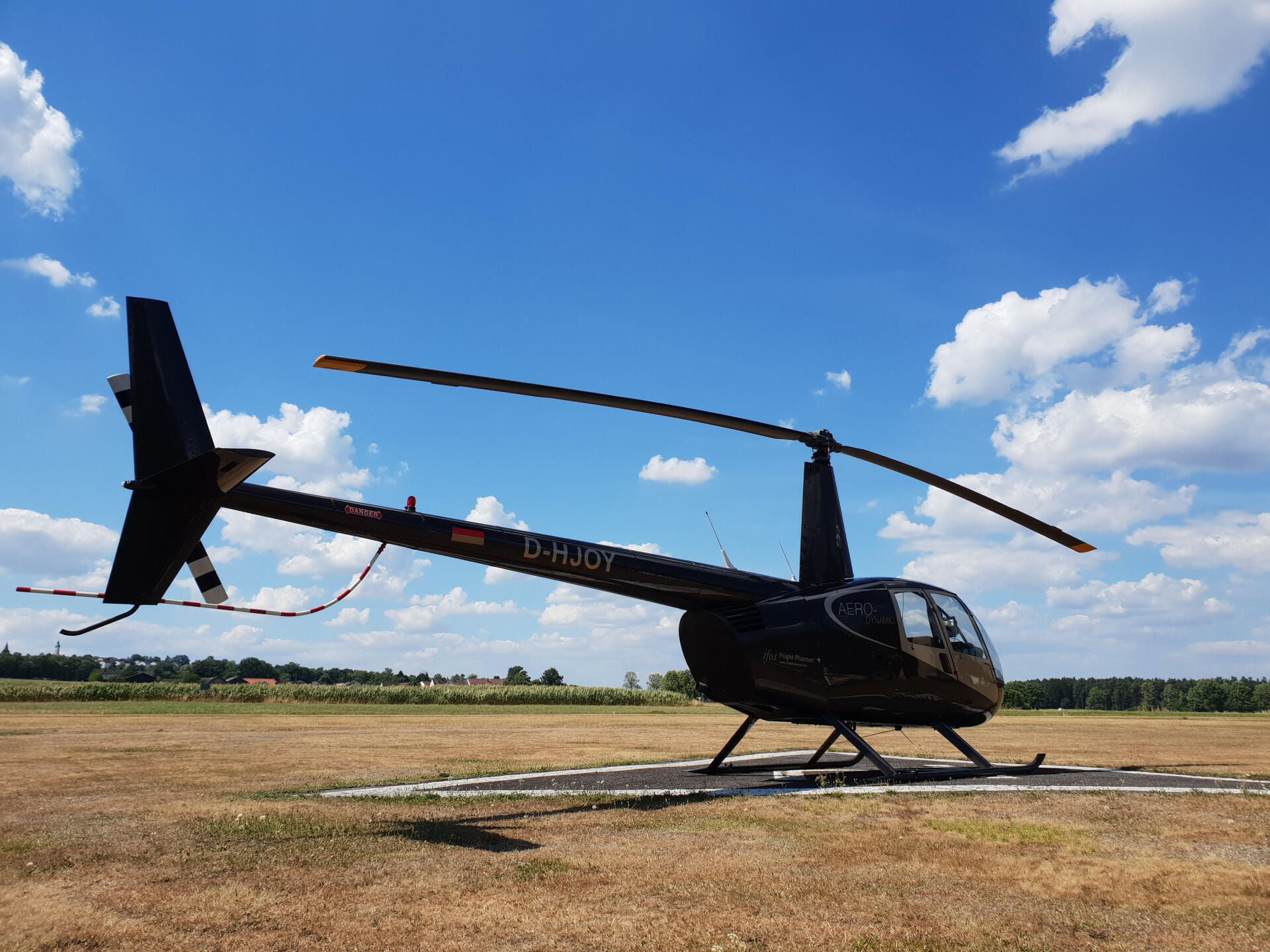 Robinson R44