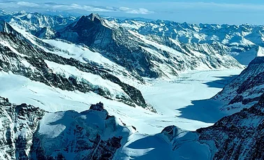 Abflug-Triengen: Eiger Mönch Jungfrau Aletschgletscher