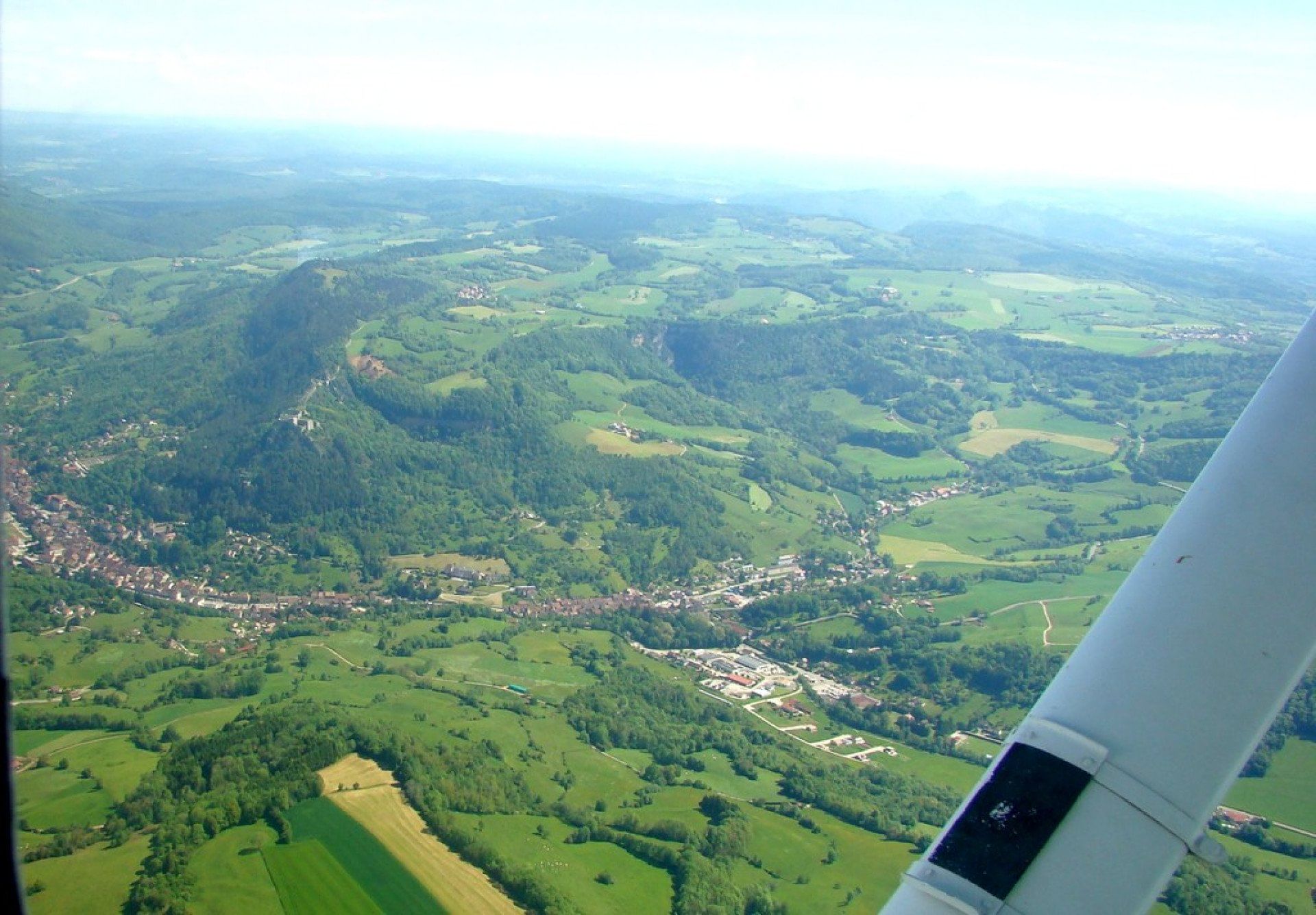 Découvrez le Jura et survolez le lac de Vouglans