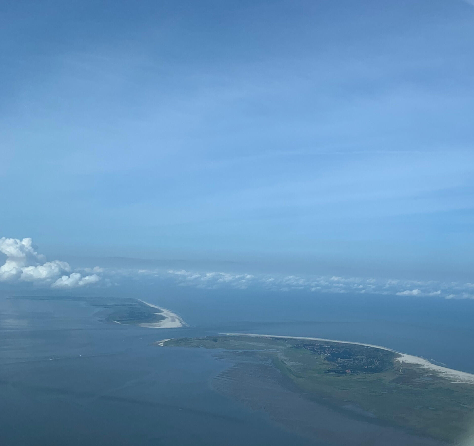 Rundflug entlang aller ostfries. Inseln ab Ney, Juist, Lang.
