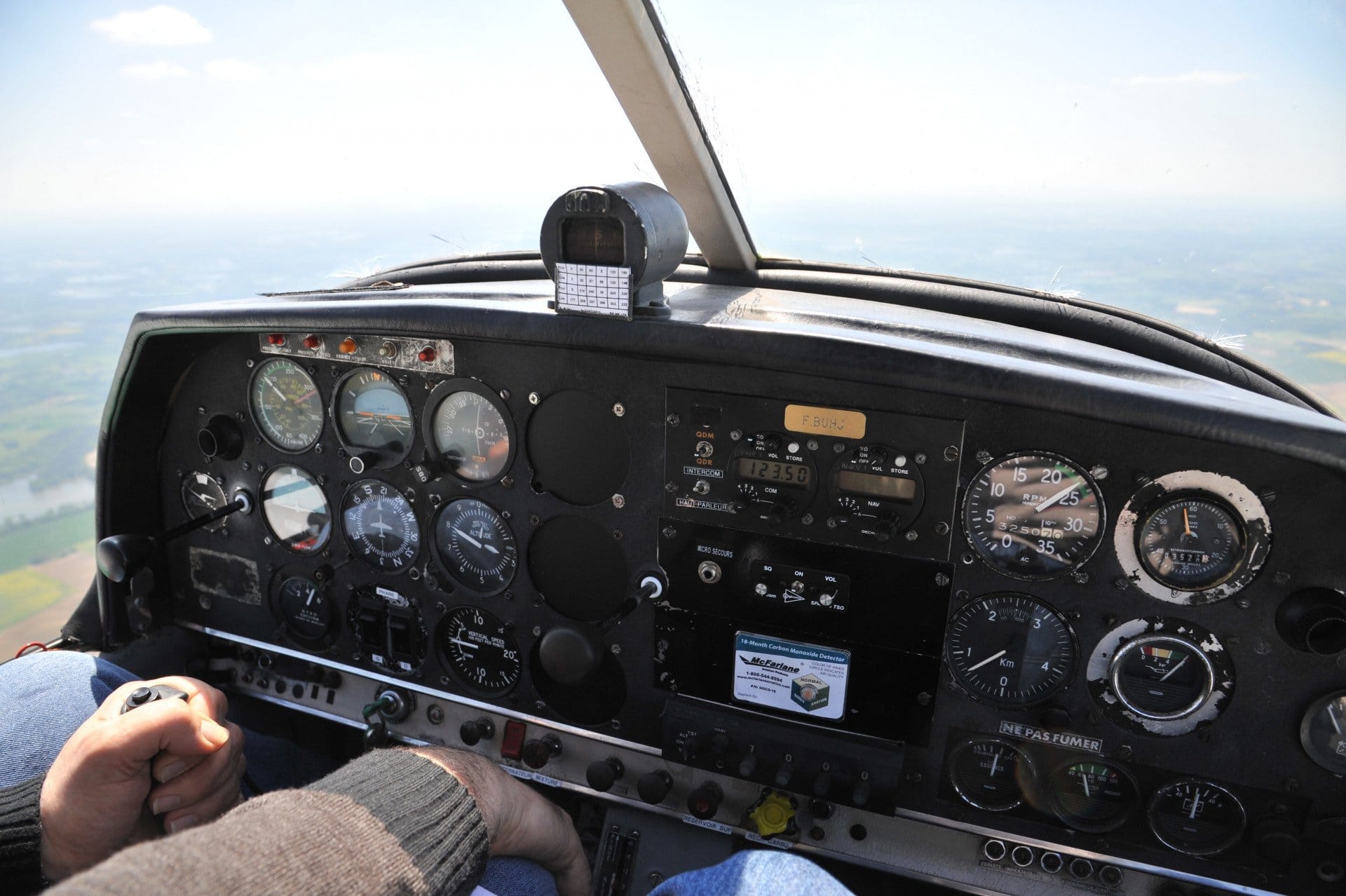 Vol dans l'Indre, entre bocage et étang
