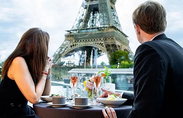 Day or overnight excursion to Paris