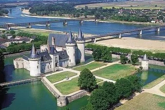 Chateau de Sully sur Loire