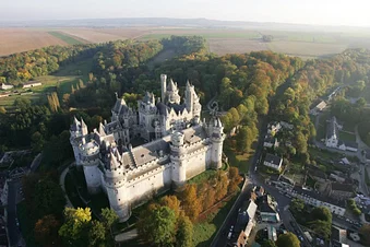 Survol des plus beaux châteaux de l'Oise