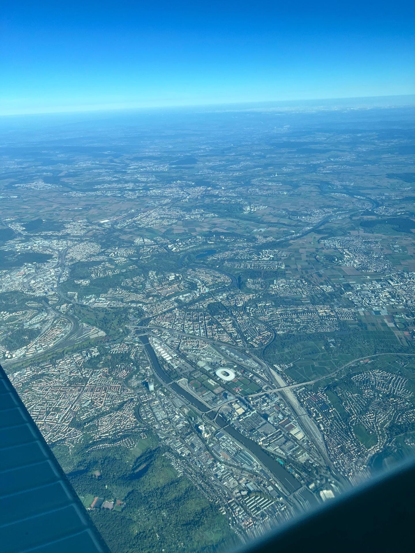 1-Stündiger Rundflug über Nürnberg & die Fränkische Schweiz