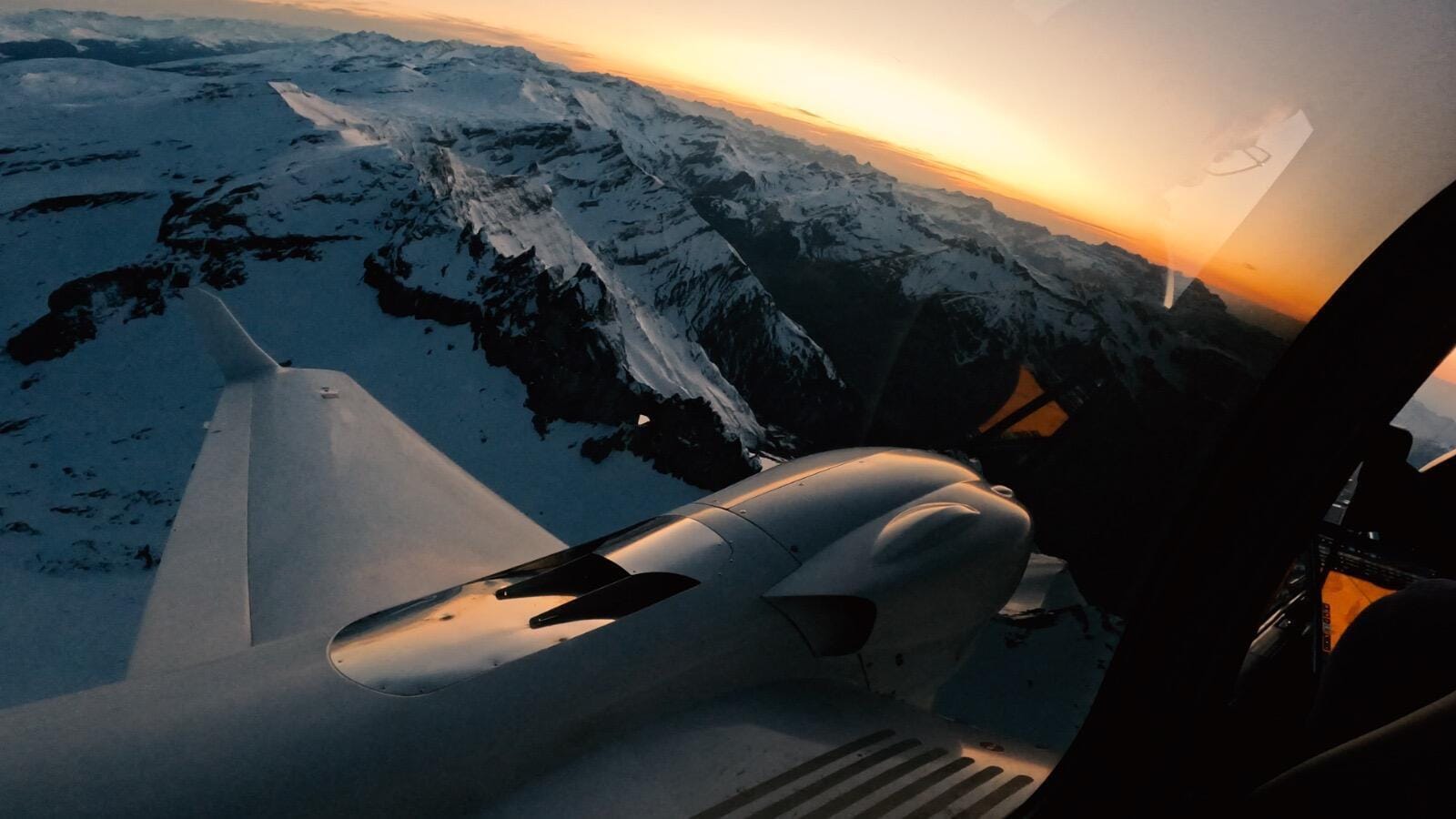 VIP Alpenrundflug im zweimotorigen Flugzeug